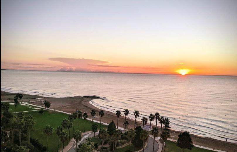 Mondrian Magic World - Sea View First Line Of The Beach Oropesa del Mar Ngoại thất bức ảnh